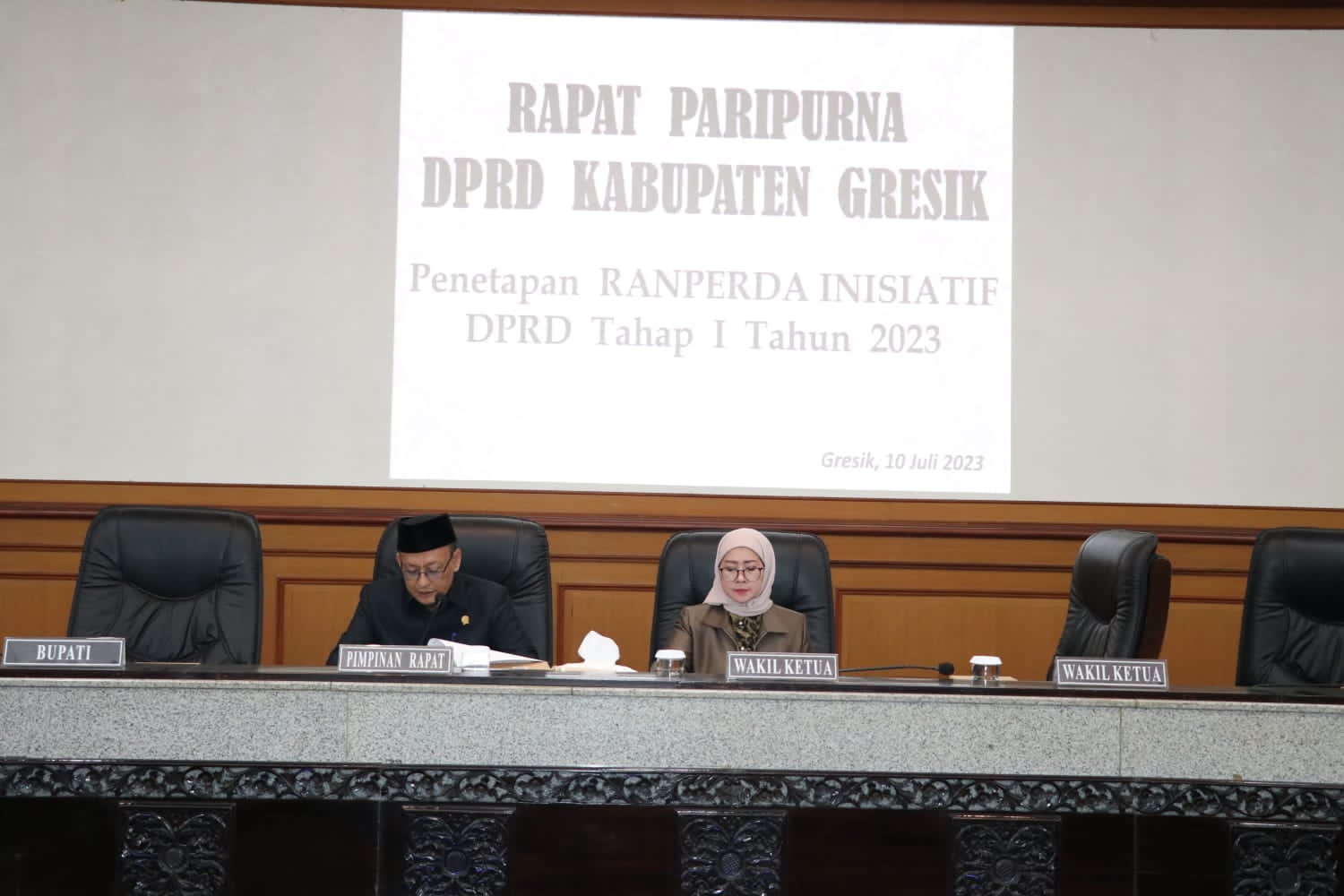Rapat Paripurna Penetapan Ranperda Inisiatif DPRD Tahap I Tahun 2023